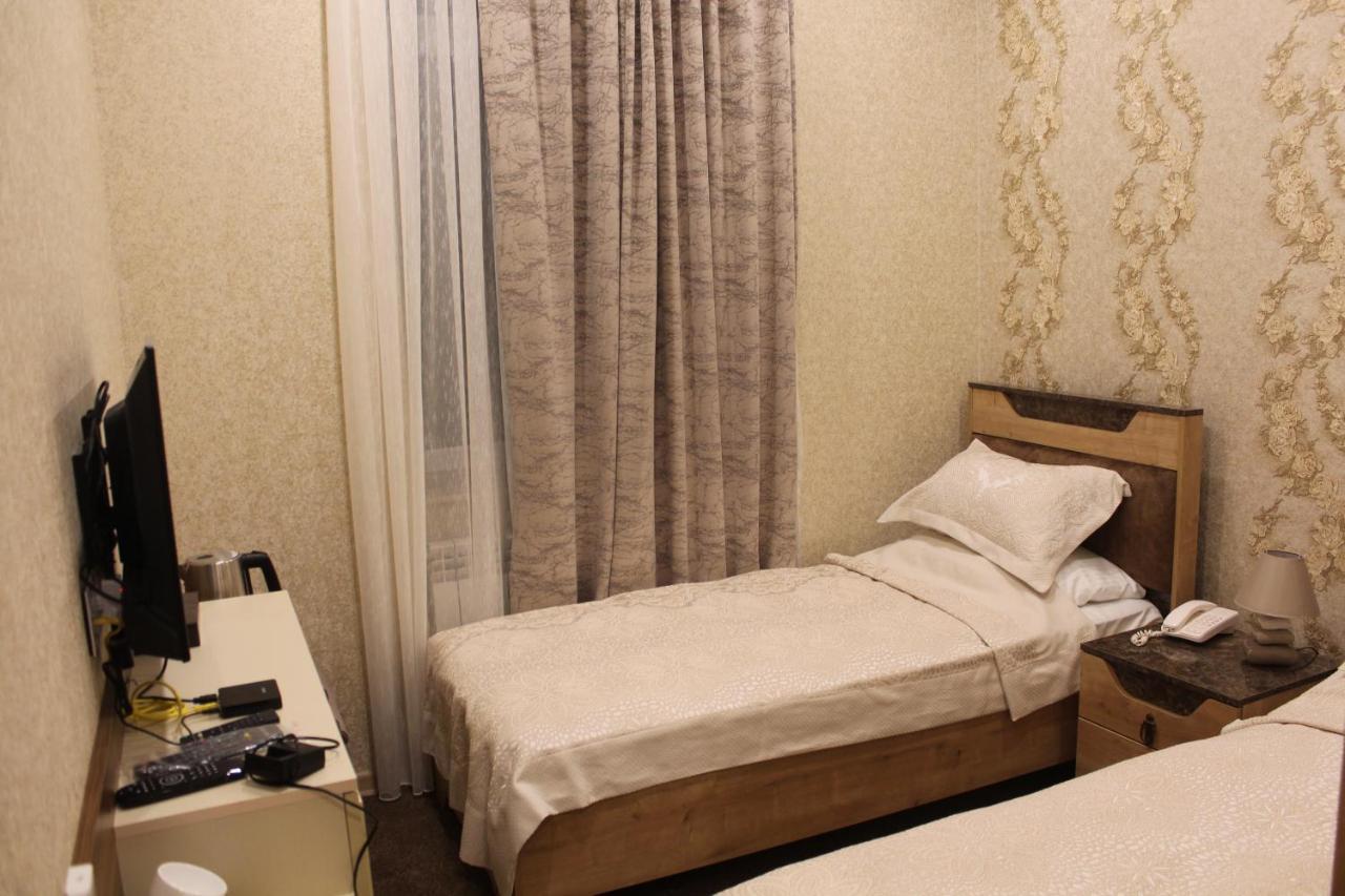 Midcity Hotel Baku Exterior foto